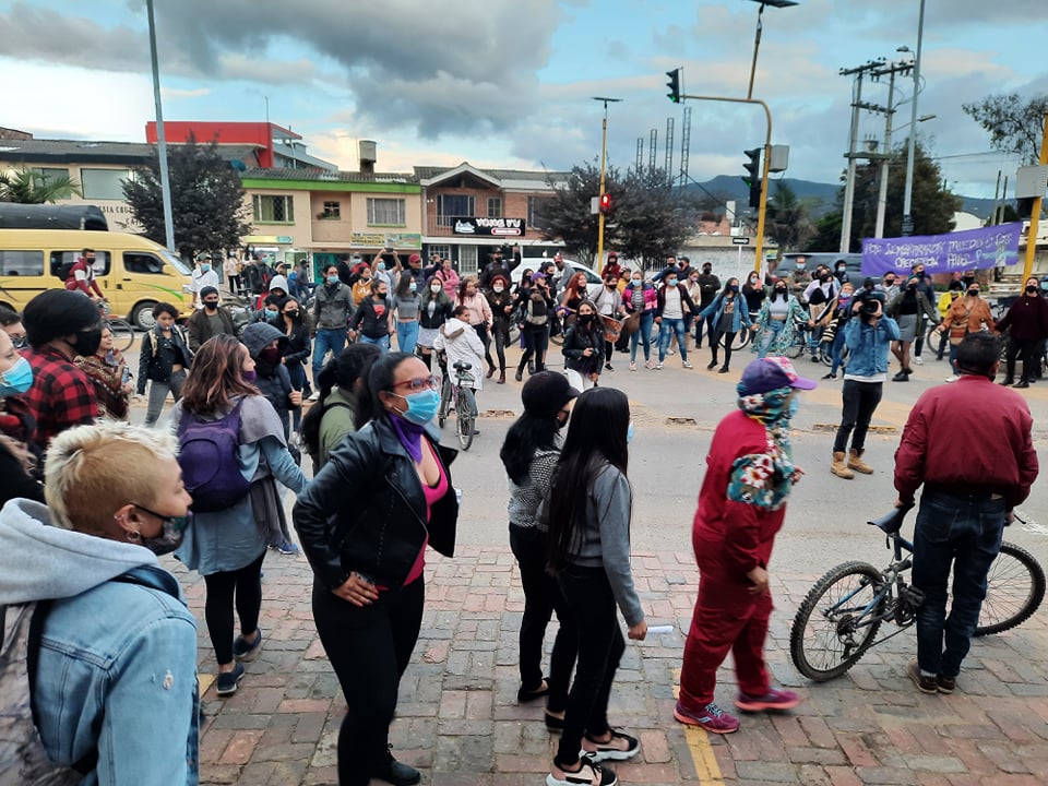 PROTESTA POR ABUSO CAJICA